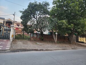  Plot For Sale in Sector 17
