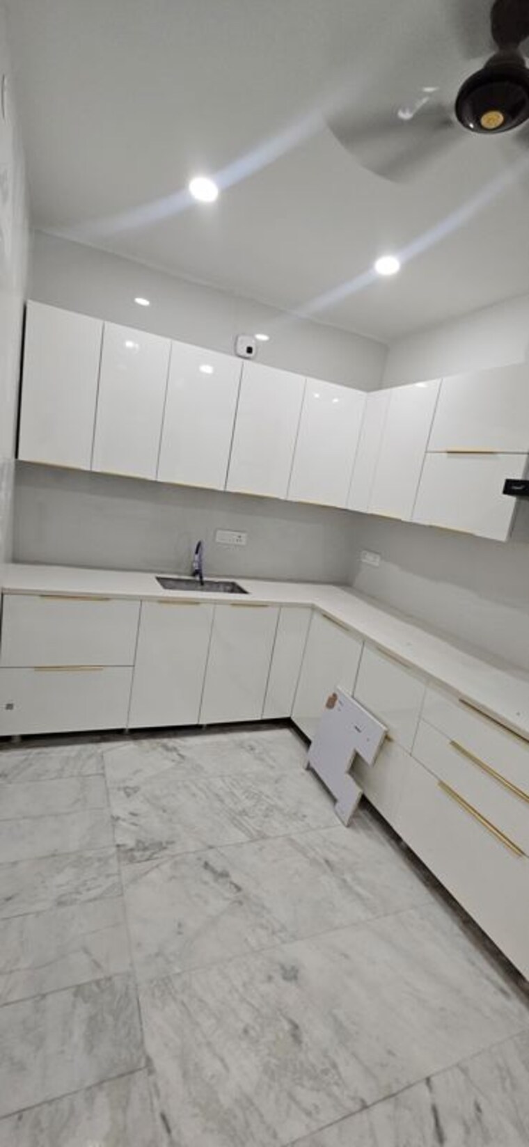 Bathroom, sector 43 4 Bedroom 300 Sq.Yd. Builder Floor In Sector 43 Gurgaon 10551695