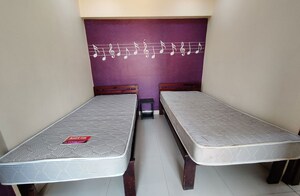 Furnished Amenities in  Pg at Goregaon West – for Rent