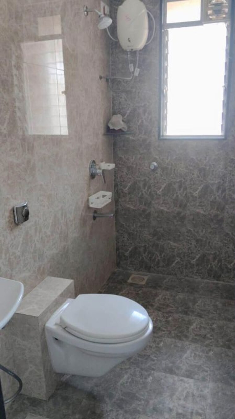 Bathroom, amrut-apartment-matunga-east 2 Bedroom 700 Sq.Ft. Apartment In Matunga East Mumbai 10551772