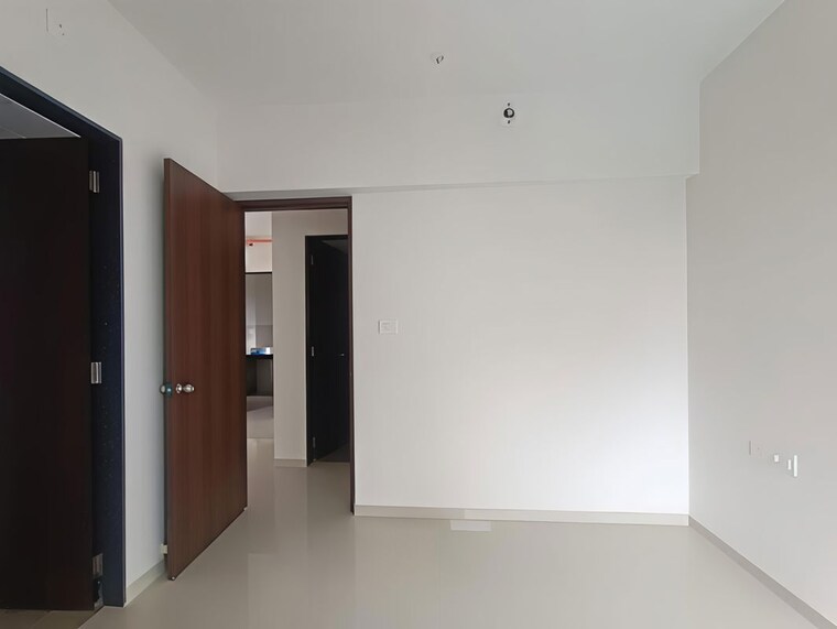 Master Bedroom, runwal-eirene 3 Bedroom 1000 Sq.Ft. Apartment In Balkum Pada Thane 10551764