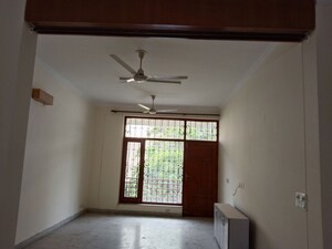 3.5 BHK Villa For Rent in Sector 23