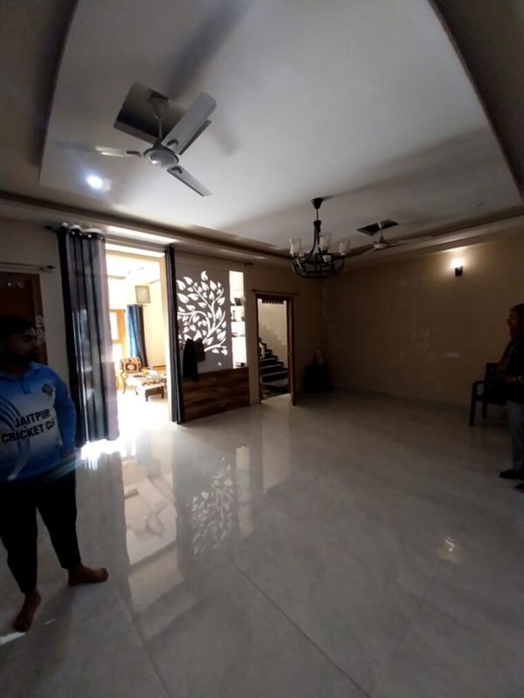 Living Room, indraprastha colony 3 Bedroom 1905 Sq.Ft. Builder Floor In Indraprastha Colony Faridabad 10551794