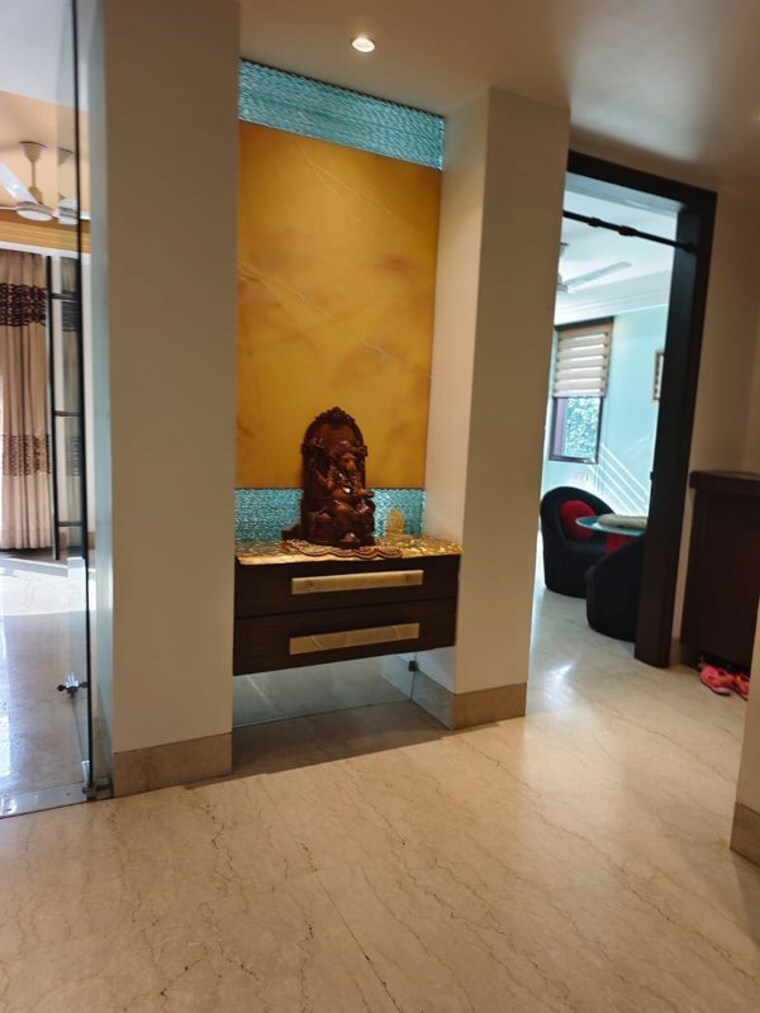 Bedroom, new friends colony 4 Bedroom 500 Sq.Yd. Builder Floor In New Friends Colony Delhi 10551834