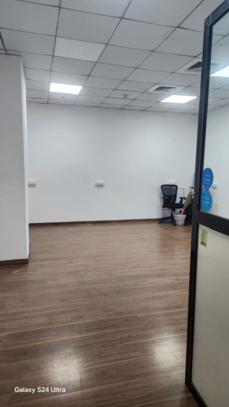 Room, neptune-eastern-business-district Commercial Office Space 360 Sq.Ft. In Bhandup West Mumbai 10551838