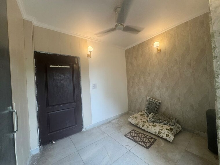 Room, kalkaji 1 Bedroom 500 Sq.Ft. Builder Floor In Kalkaji Delhi 10551845
