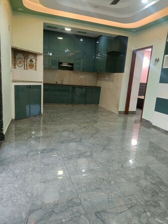 2 BHK Builder Floor For Rent in Omaxe Designer Villas Mayfield Garden in Sector 51, Gurgaon