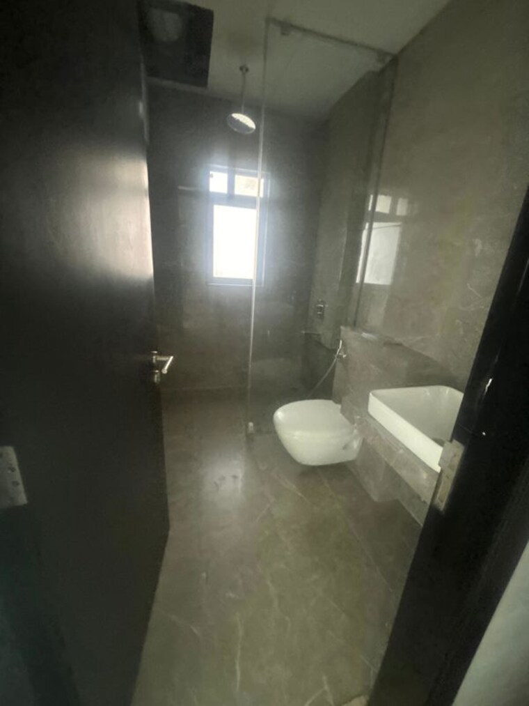 Bathroom, oberoi-enigma 4 Bedroom 1927 Sq.Ft. Apartment In Mulund West Mumbai 10551888
