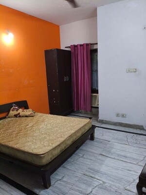 Bedroom in 2 BHK Apartment at Shatabdi Vihar, Sector 52 – for Rent