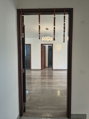 Building Lobby in 3.5 BHK Builder Floor at Adani Samsara Vilasa, Sector 63 – for Sale