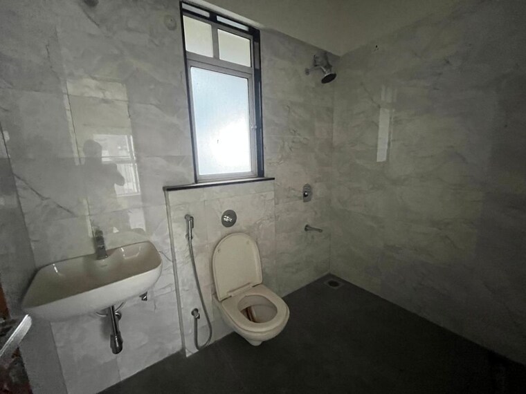 Bathroom, vtp-hilife 2 Bedroom 900 Sq.Ft. Apartment In Wakad Pune 10551960