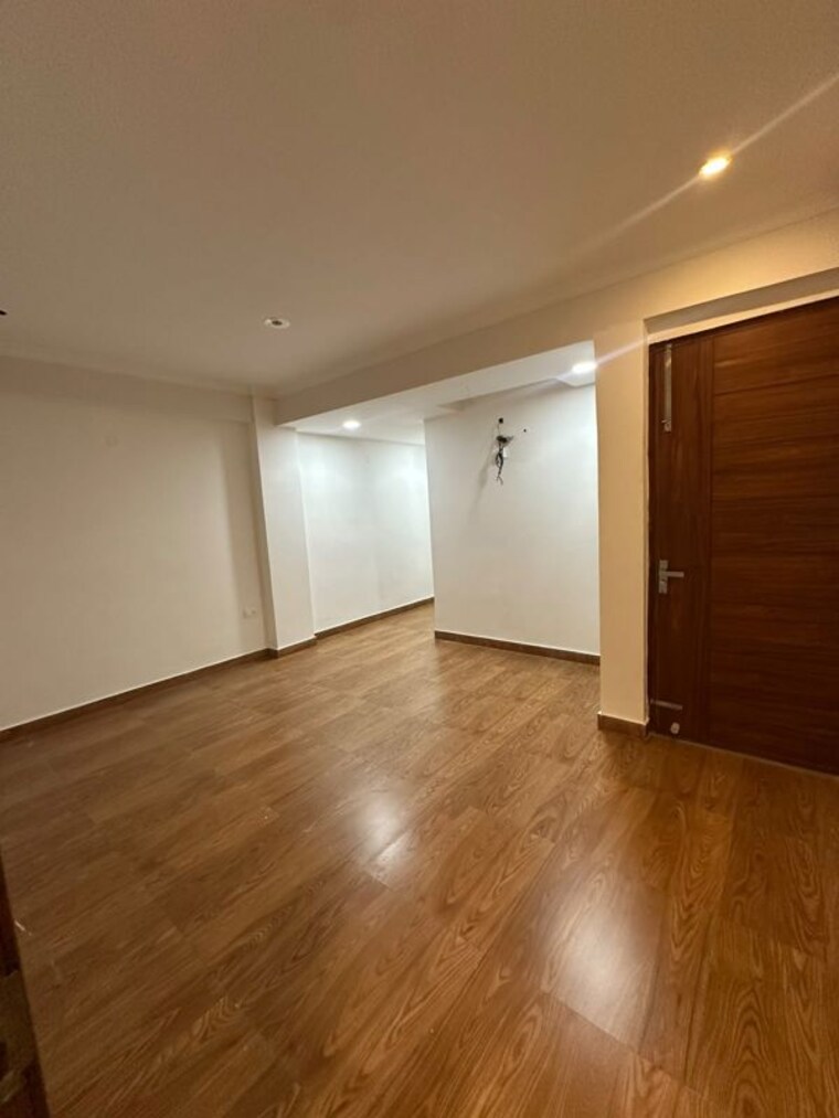 Room, gardenia-golf-city 2 Bedroom 1150 Sq.Ft. Apartment In Sector 75 Noida 10551984