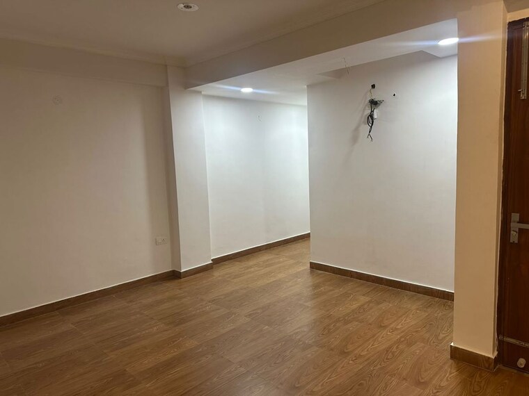 Room, gardenia-golf-city 2 Bedroom 1150 Sq.Ft. Apartment In Sector 75 Noida 10551984
