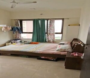 Bedroom in 2 BHK Apartment at Dadar West – for Rent