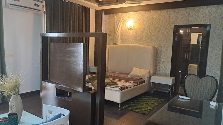 Kitchen, amrapali-silicon-city 5 Bedroom 5450 Sq.Ft. Penthouse In Sector 76 Noida 10551969
