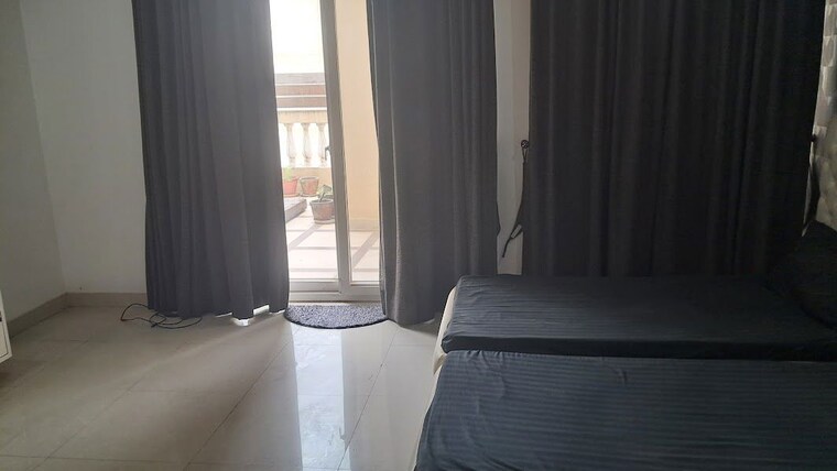Bathroom, amrapali-silicon-city 5 Bedroom 5450 Sq.Ft. Penthouse In Sector 76 Noida 10551969