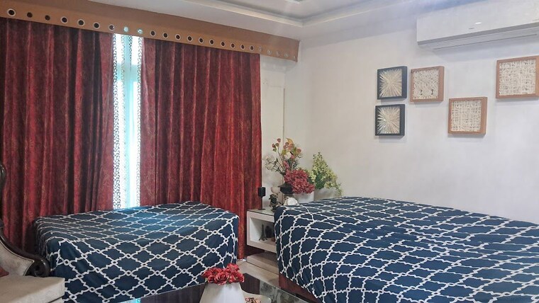Bedroom, amrapali-silicon-city 5 Bedroom 5450 Sq.Ft. Penthouse In Sector 76 Noida 10551969