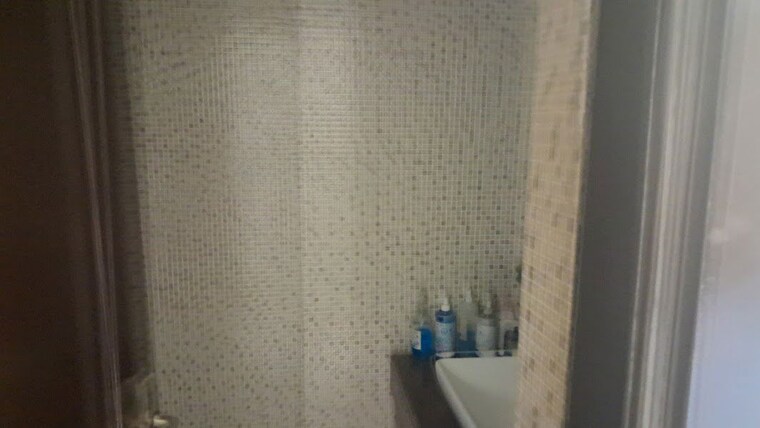 Bathroom, amrapali-silicon-city 5 Bedroom 5450 Sq.Ft. Penthouse In Sector 76 Noida 10551969