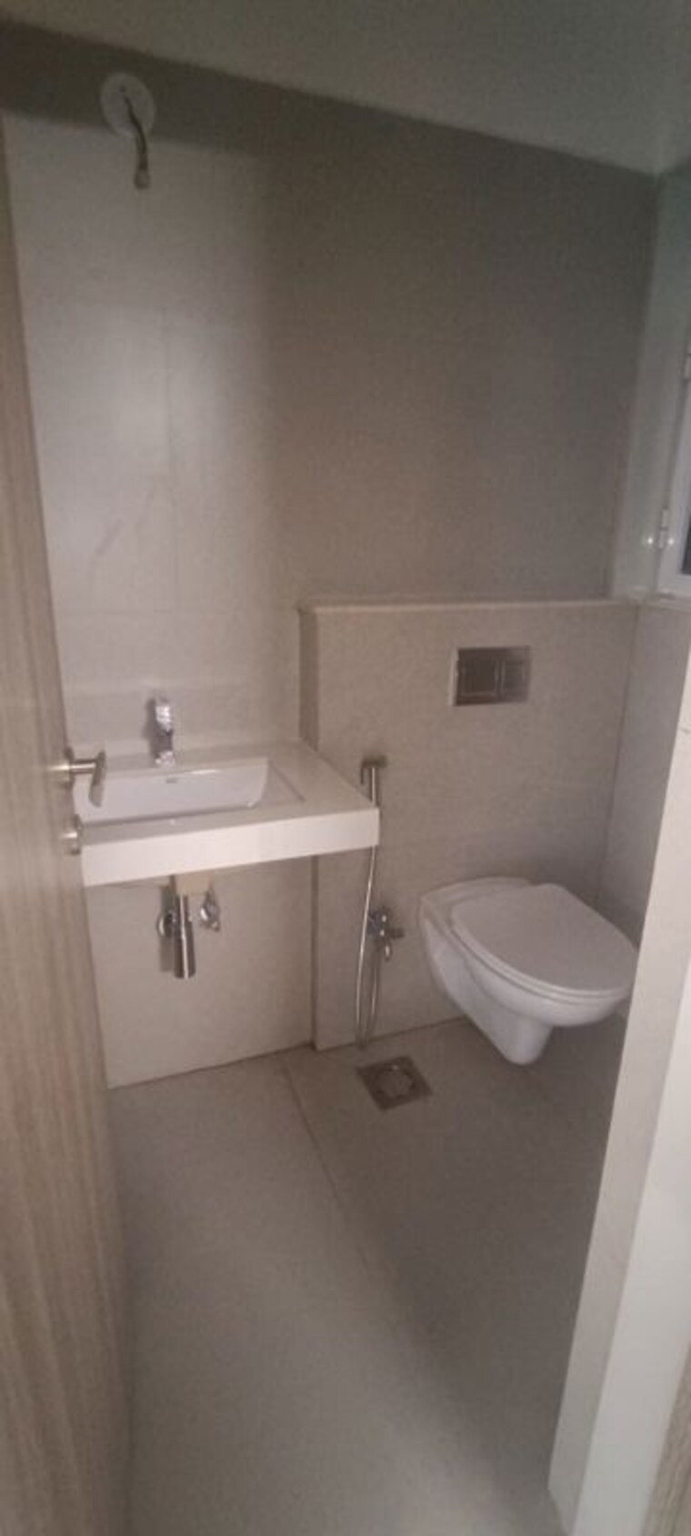 Bathroom, rustomjee-cleon 1 Bedroom 439 Sq.Ft. Apartment In Bandra East Mumbai 10549365