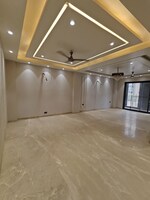 3 BHK + Servant Room 215 Sq.Yd. Builder Floor in Whispering Meadows