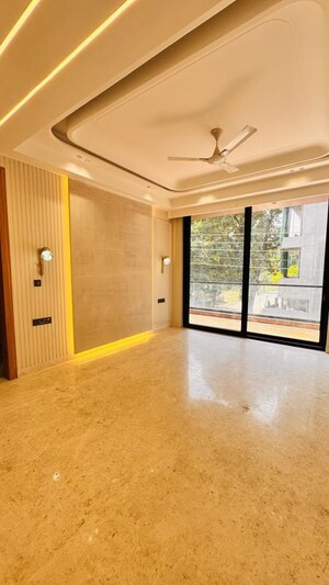 3 BHK Builder Floor For Rent in Sector 23