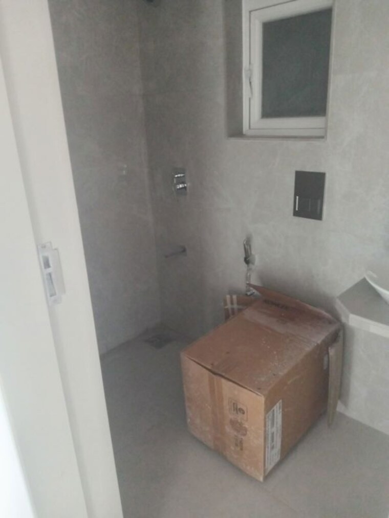 Bathroom, asshna-seabliss 2 Bedroom 730 Sq.Ft. Apartment In Versova Mumbai 10552040