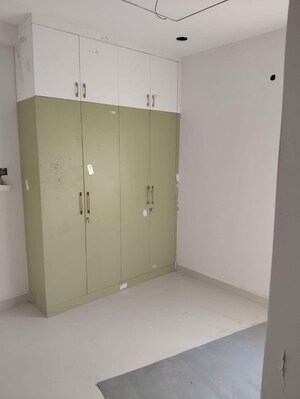 Room in 3 BHK Apartment at Fortune Green Homes Sapphire, Tellapur – for Rent