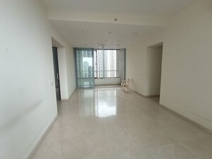 Room in 2.5 BHK Apartment at Piramal Vaikunth Vama, Balkum Pada – for Rent