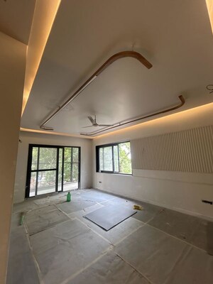Bedroom in 3 BHK Builder Floor at Sector 22 – for Rent