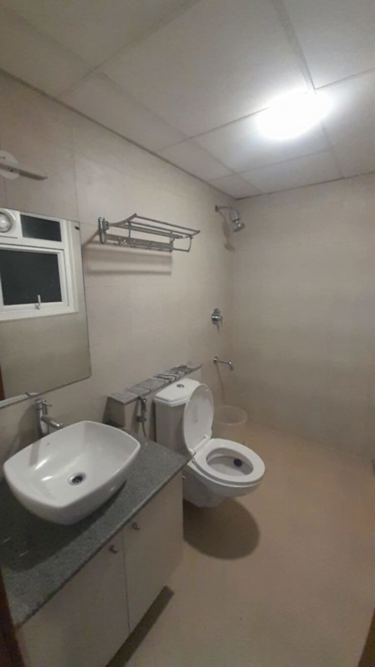 Bathroom, sobha-mayflower 3 Bedroom 1600 Sq.Ft. Apartment In Bellandur Bangalore 10552093