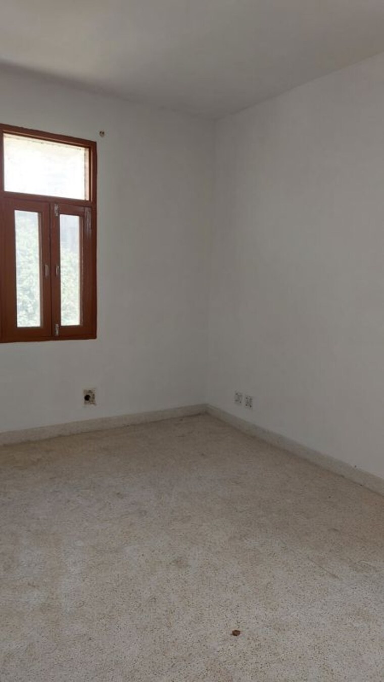 Room, sector 21 3 Bedroom 1600 Sq.Ft. Builder Floor In Sector 21 Gurgaon 10552095