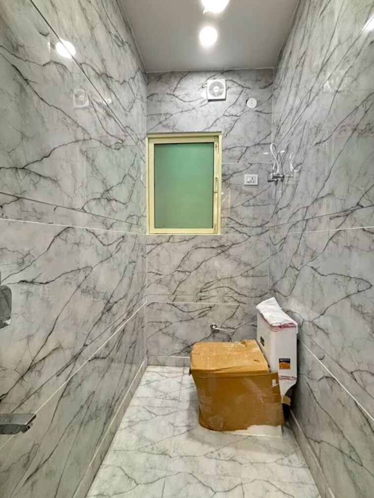 Bathroom, uttam nagar 2.5 Bedroom 316 Sq.Ft. Independent House In Uttam Nagar Delhi 10552108
