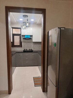Furnished Amenities in 3 BHK Builder Floor at Dwarka – for Rent