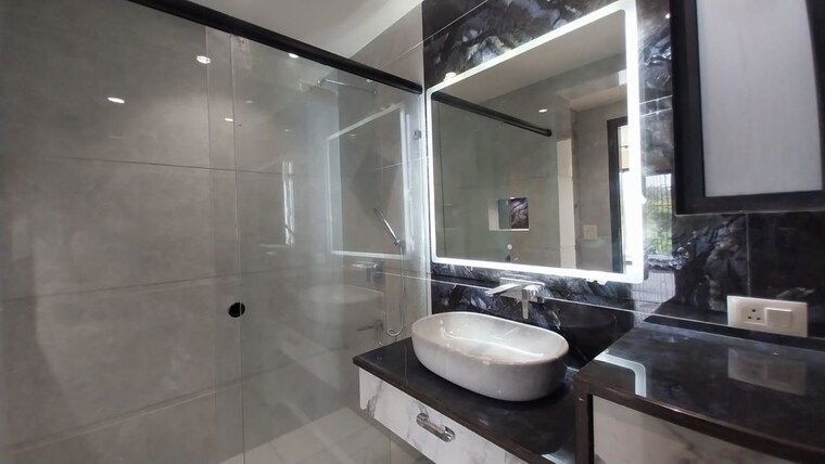 Kitchen, dlf-city-phase-iv 4 Bedroom 360 Sq.Yd. Builder Floor In Dlf Phase iv Gurgaon 10551961