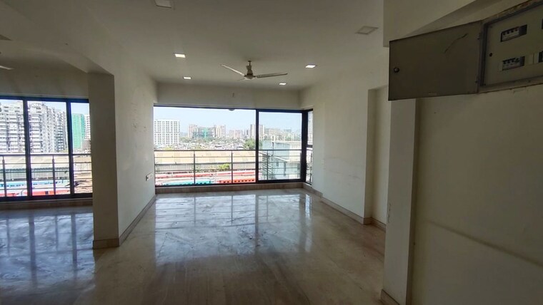 Room, khar west 3 Bedroom 950 Sq.Ft. Apartment In Khar West Mumbai 10552149