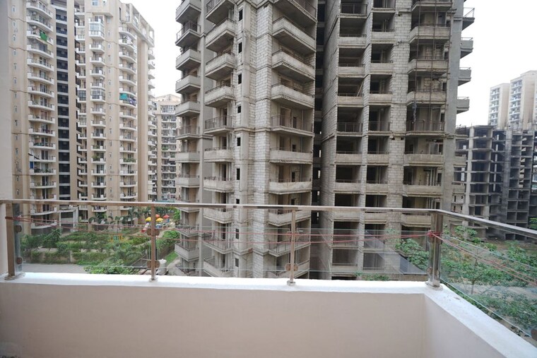 Exterior View, emenox-la-solara 3 Bedroom 1365 Sq.Ft. Apartment In Sector 16 Greater Noida Greater Noida 10551942