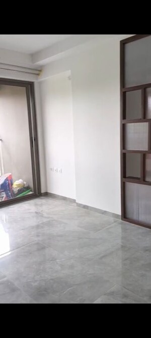 Room in 3 BHK Apartment at Arvind Bel Air, Yelahanka – for Rent