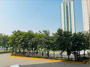 Swimming Pool in 2 BHK Apartment at Honer Vivantis, Gopanpally – for Sale