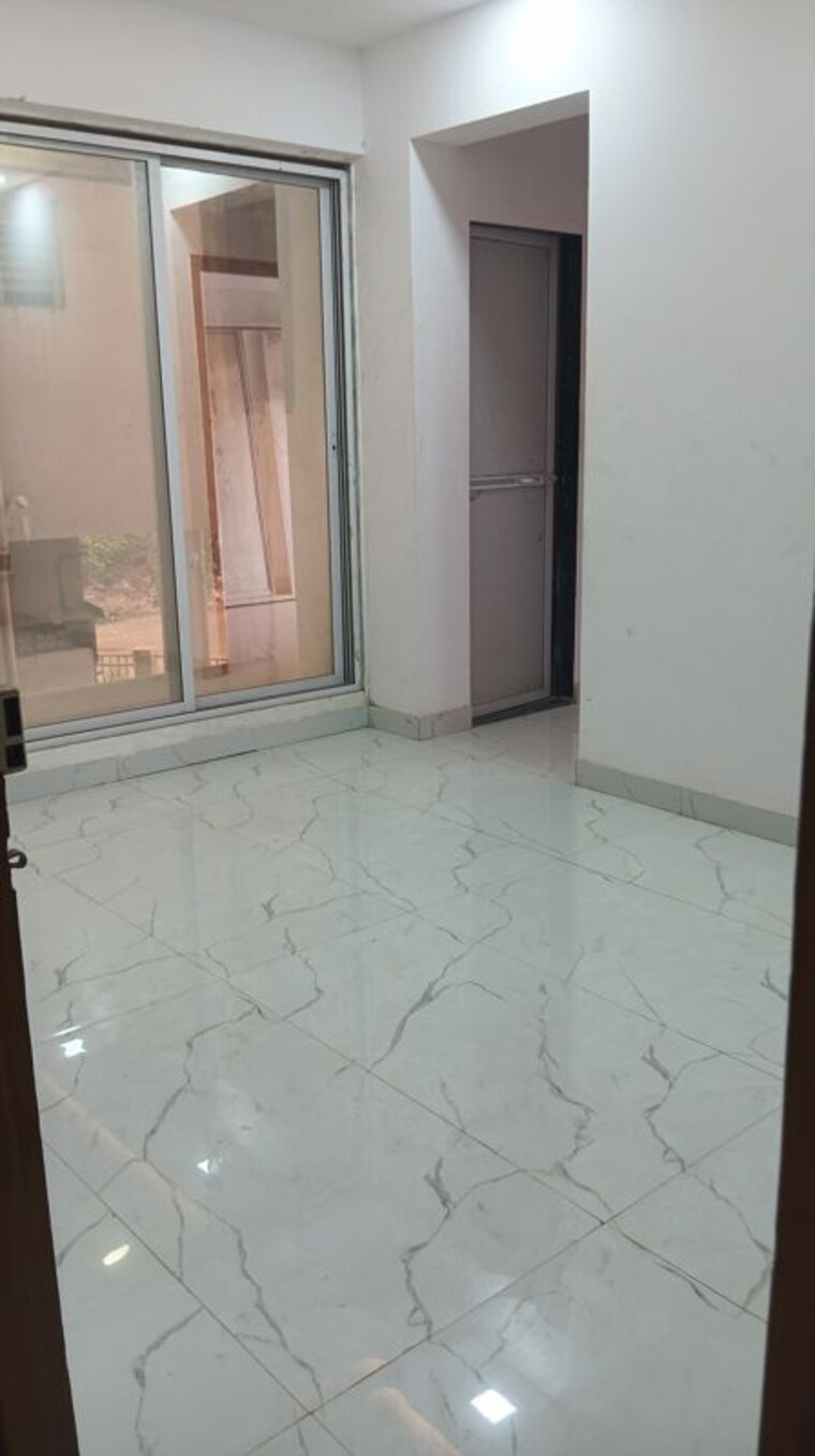 Hall, sairaj-mohan-plaza 1 Bedroom 700 Sq.Ft. Apartment In Ulwe Navi Mumbai 10552286