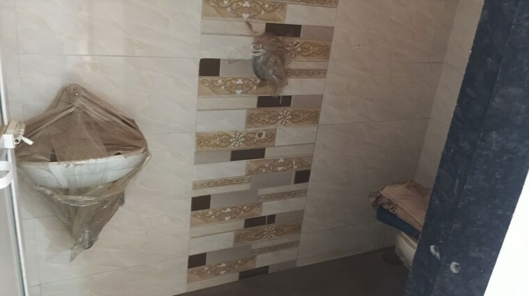 Washroom, sairaj-mohan-plaza 1 Bedroom 700 Sq.Ft. Apartment In Ulwe Navi Mumbai 10552286
