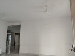 Room in 3 BHK Apartment at Kakatiya Hills, Jubilee Hills – for Rent