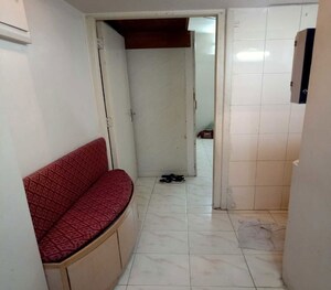 Room in 1 BHK Apartment at Dadar East – for Rent
