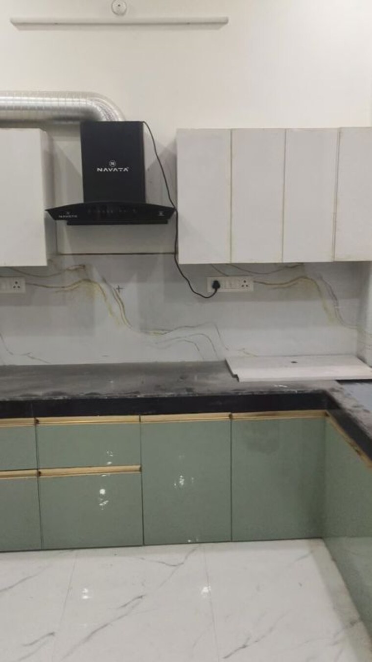 Kitchen, hans khera 2 Bedroom 800 Sq.Ft. Builder Floor In Hans Khera Lucknow 10552422