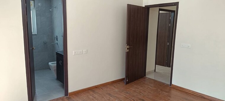 Attached Bathroom, gomti nagar 3 Bedroom 1375 Sq.Ft. Apartment In Gomti Nagar Lucknow 10552437