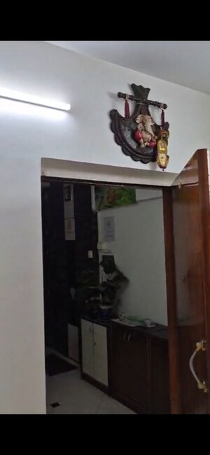 Furnished Amenities in 1 BHK Apartment at Prabhadevi – for Rent
