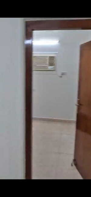 Furnished Amenities in 1 BHK Apartment at Prabhadevi – for Rent