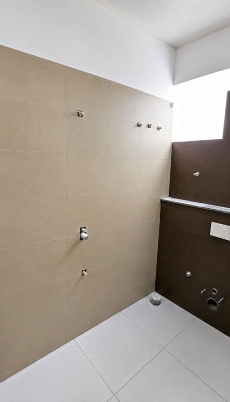 Bathroom, samyuktha-the-golden-gate-house 2 Bedroom 1271 Sq.Ft. Apartment In Horamavu Bangalore 10544863