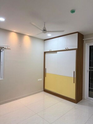 Room in 3 BHK Apartment at Prestige Beverly Hills, Kokapet – for Rent