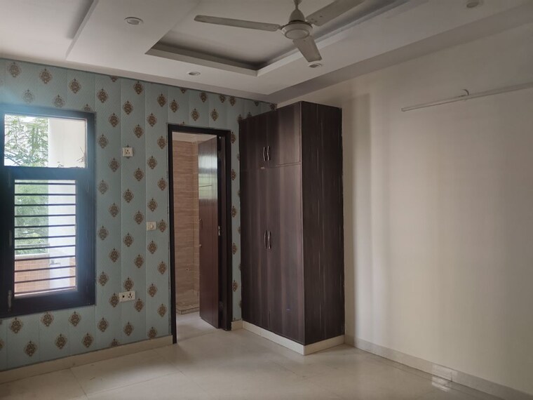 Room, sector 37 3 Bedroom 2250 Sq.Ft. Builder Floor In Sector 37 Faridabad 10552493