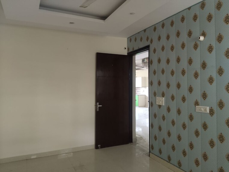Room, sector 37 3 Bedroom 2250 Sq.Ft. Builder Floor In Sector 37 Faridabad 10552493